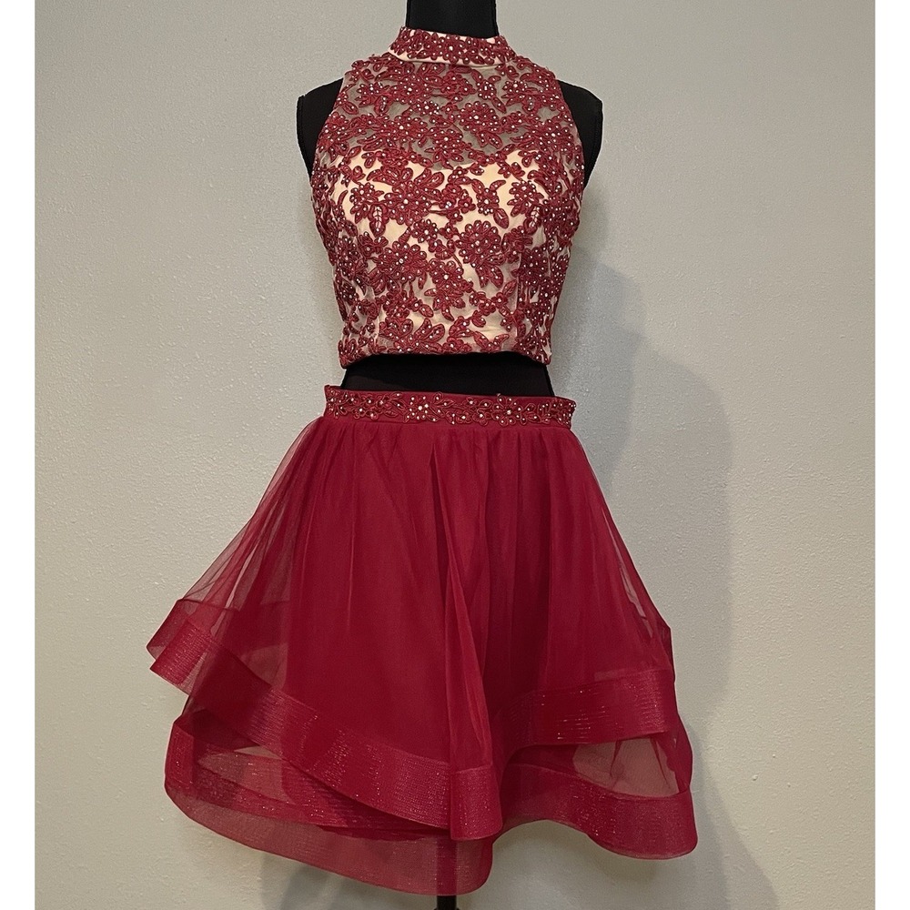 Two-Piece Party Dress - Size 5 Sleeveless‎ High Neck Crop Top Floral Embroidery